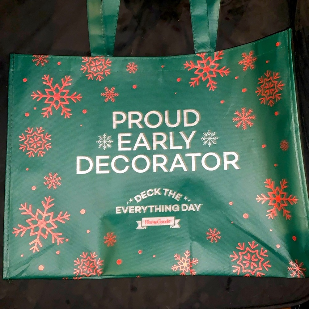 Proud Early Decorator 🎄 plastic tote bag